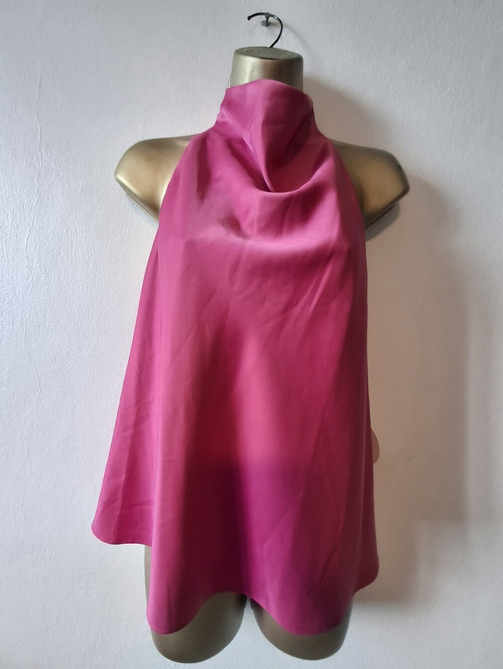 Womenβs Hot Pink Halter Neck Scarf Top